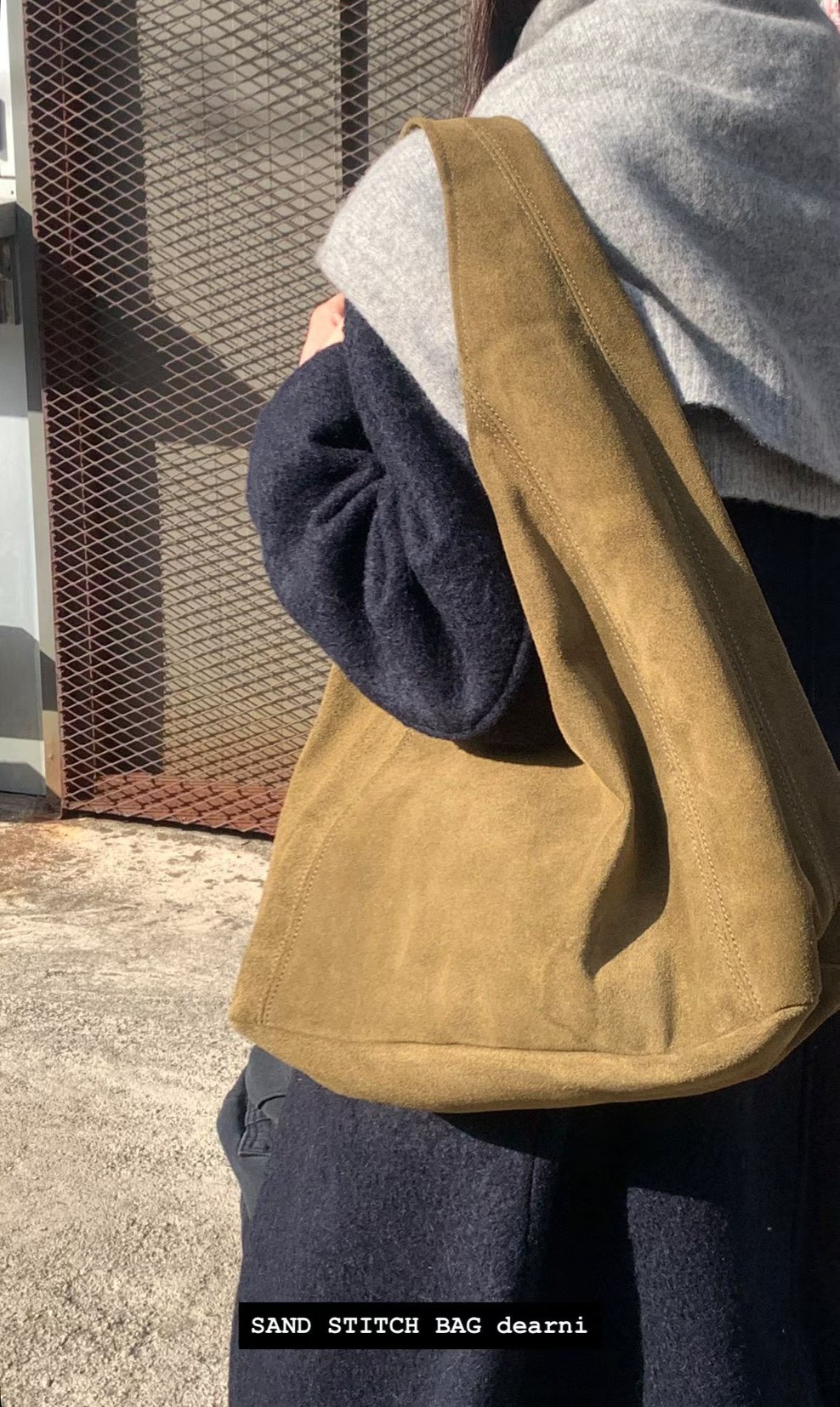 Dearni 牛皮托特包