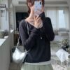 Leonie 牛角小包/肩背包