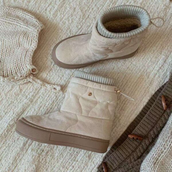 LINE_ALBUM_鞋_251220_18 金色LOGO螺紋鋪棉保暖雪靴/短筒靴