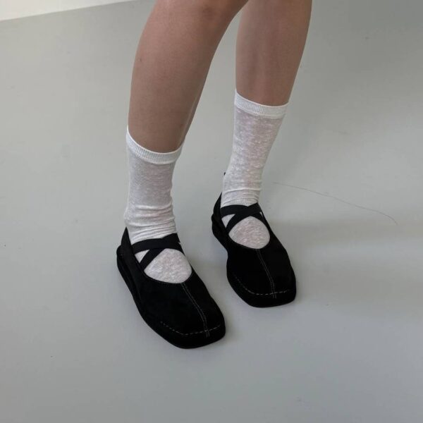 LINE_ALBUM_鞋_251226_22 方頭設計瑪莉珍鞋