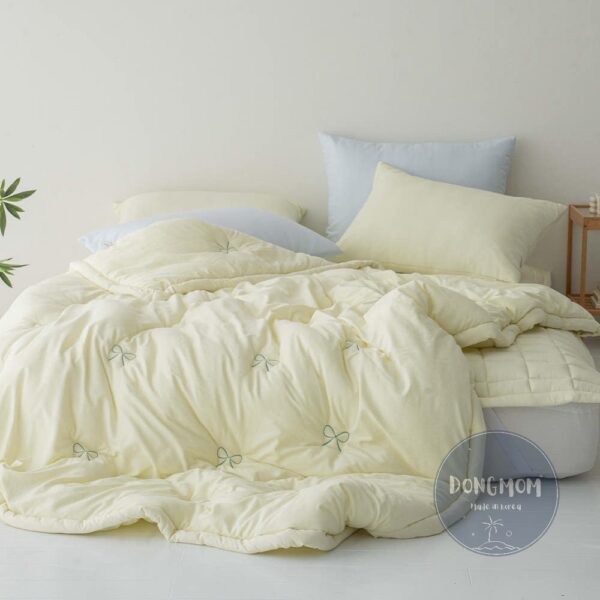 LINE_ALBUM_20251024_260106_15 韓國棉被 蝴蝶結刺繡素面四季被