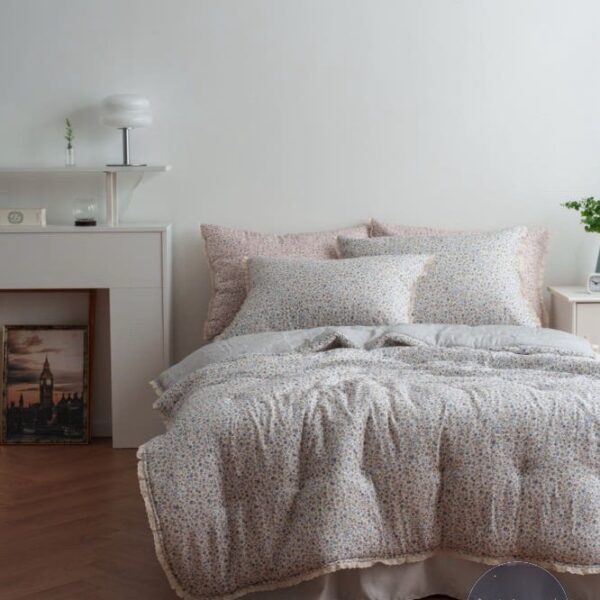 LINE_ALBUM_20251024_260225_16 韓國棉被 韓式浪漫滾邊小碎花四季薄被