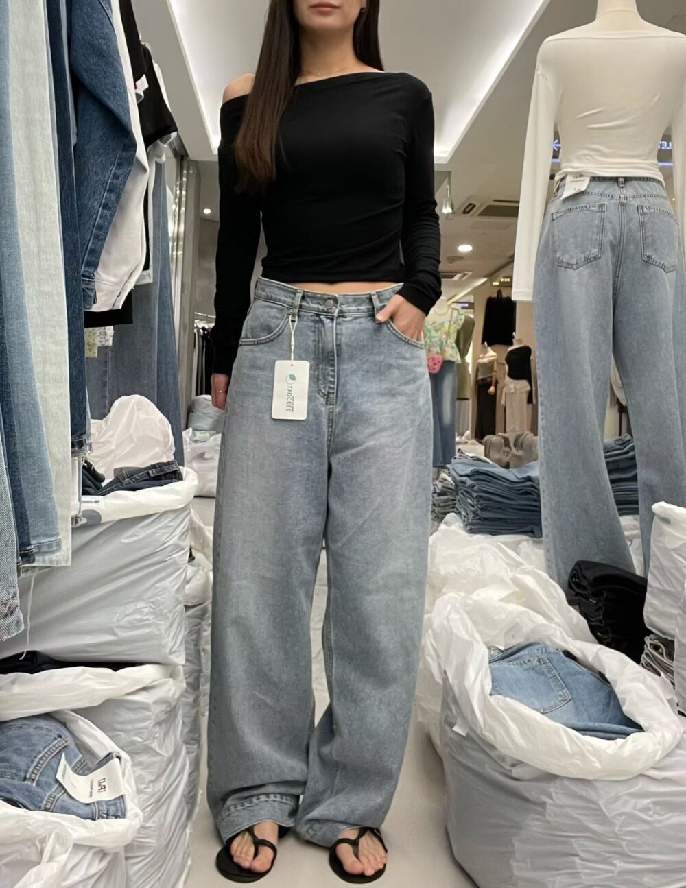 LINE_ALBUM_202646_260406_2 韓國女裝 Pai 牛仔褲 #1243