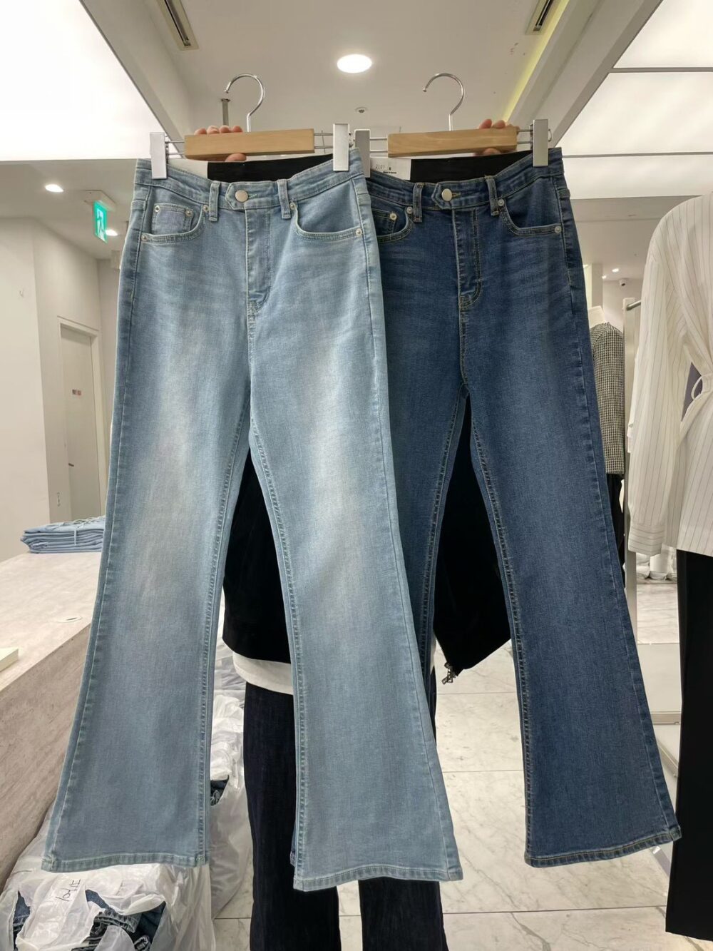 LINE_ALBUM_202646_260406_22 韓國女裝 Pai 彈力牛仔褲 #2107