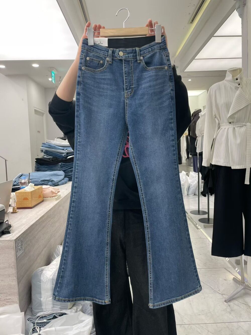 LINE_ALBUM_202646_260406_29 韓國女裝 Pai 彈力牛仔褲 #2107