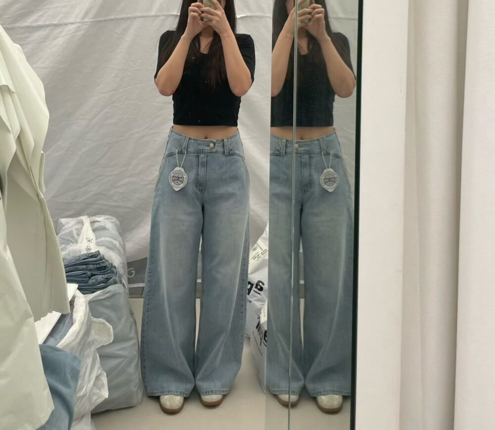 LINE_ALBUM_202646_260412_7 韓國女裝 Pai 高腰A字牛仔褲 #1244