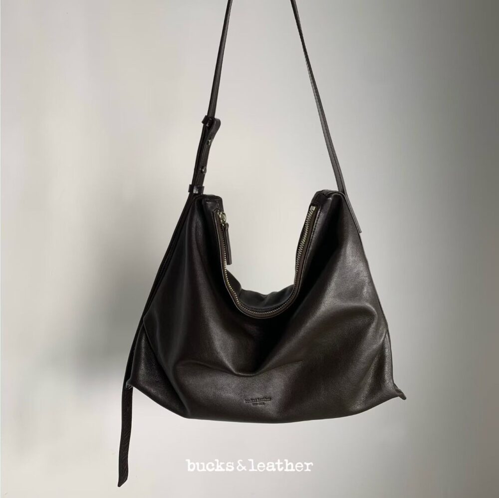 LINE_ALBUM_20251222_260611_20 bucks&leather 經典慵懶單肩包(大款/小款)