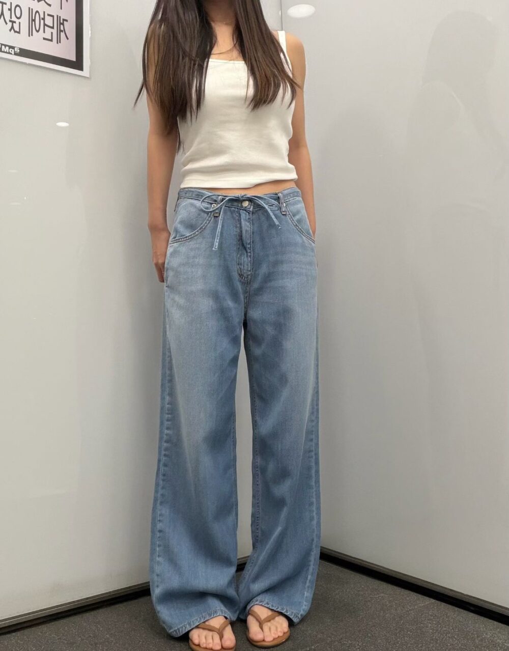 LINE_ALBUM_202646_260601_1 韓國女裝 中腰綁帶直筒牛仔褲 #1257