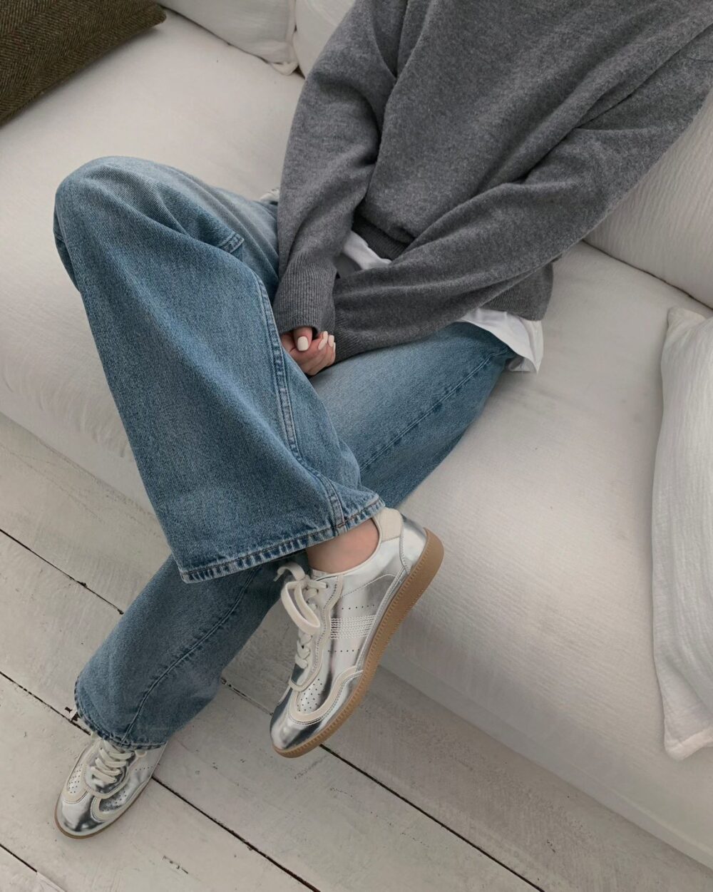 LINE_NOTE_260608_12 韓國女鞋 金屬感皮革運動鞋