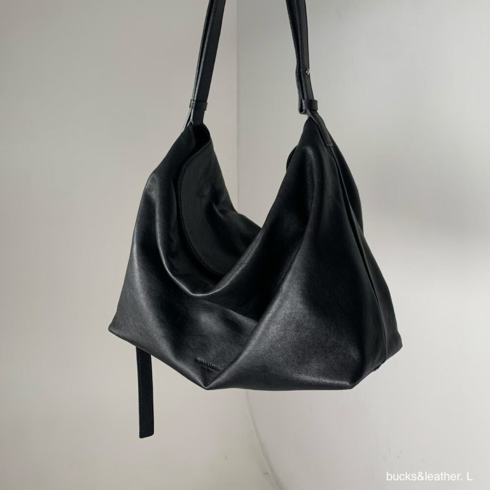 LINE_NOTE_260611_38 bucks&leather 經典磁吸扣肩背包/特大款