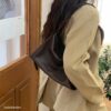 LINE_NOTE_260611_53 bucks&leather 經典磁吸扣肩背包/大款