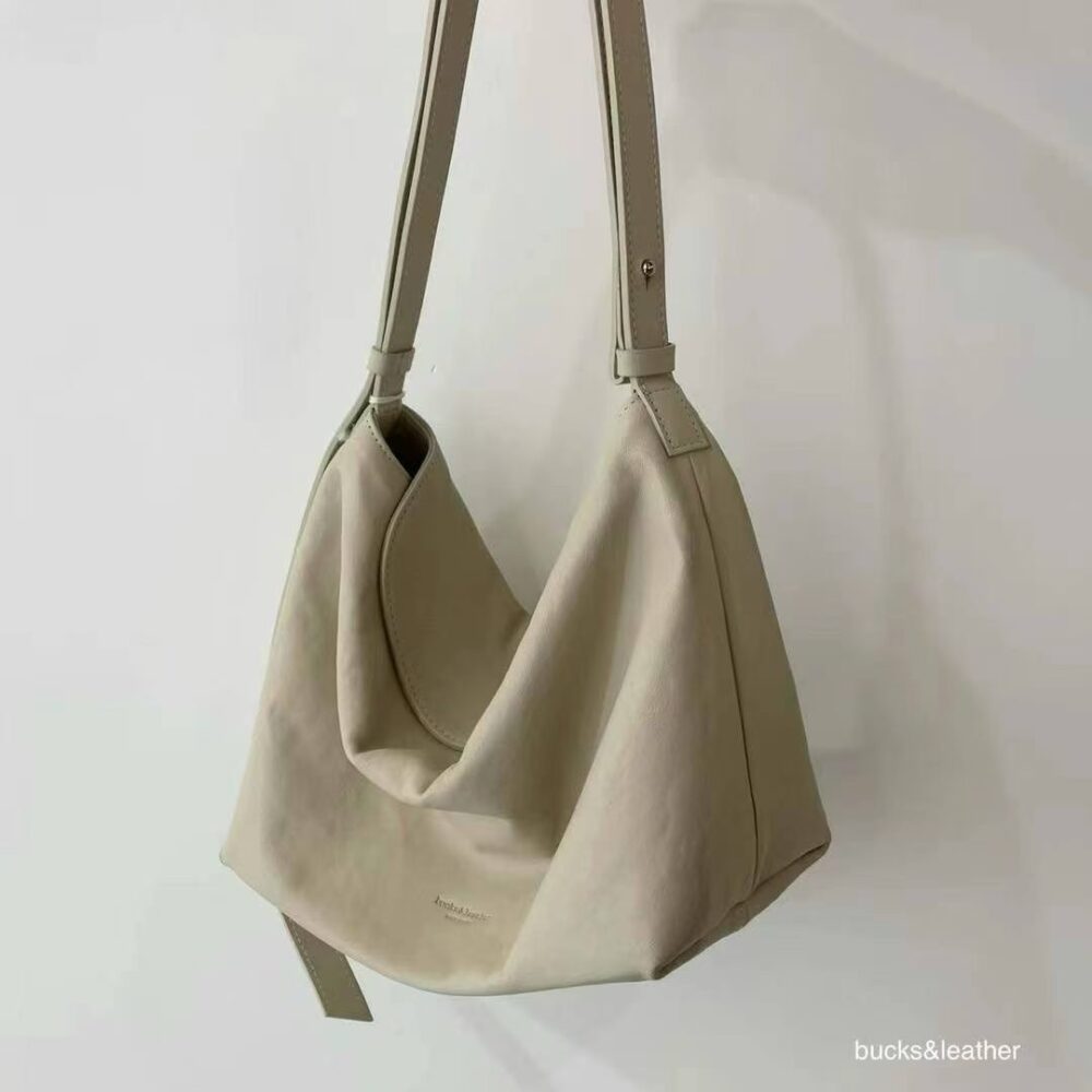 LINE_NOTE_260612_4 bucks&leather 經典磁吸扣單肩包/大款