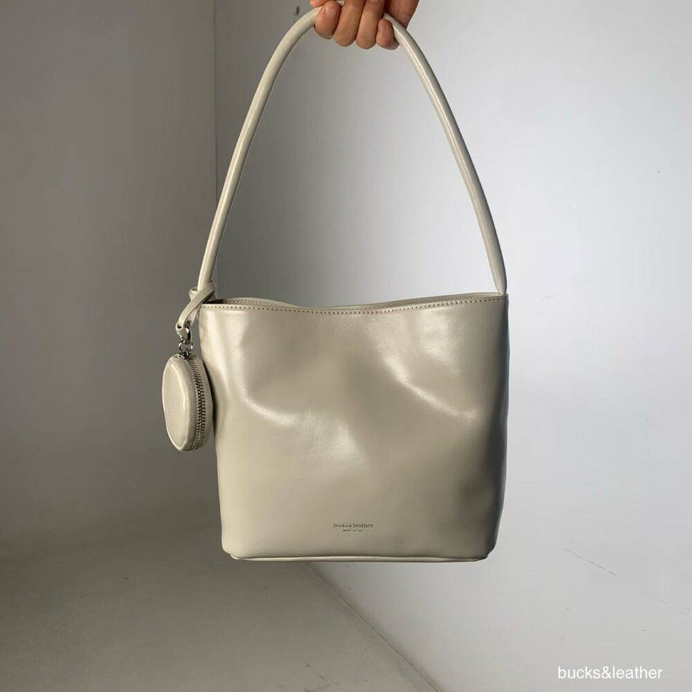 LINE_NOTE_260616_5 bucks&leather 復古肩背方型水桶包