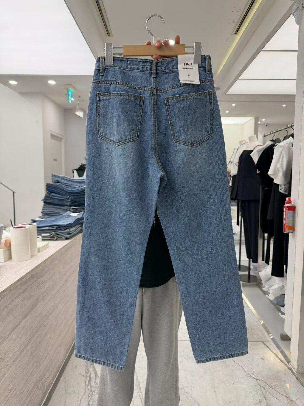 LINE_ALBUM_2026727_260728_7 #1262 土耳其進口材質9分小直筒牛仔褲