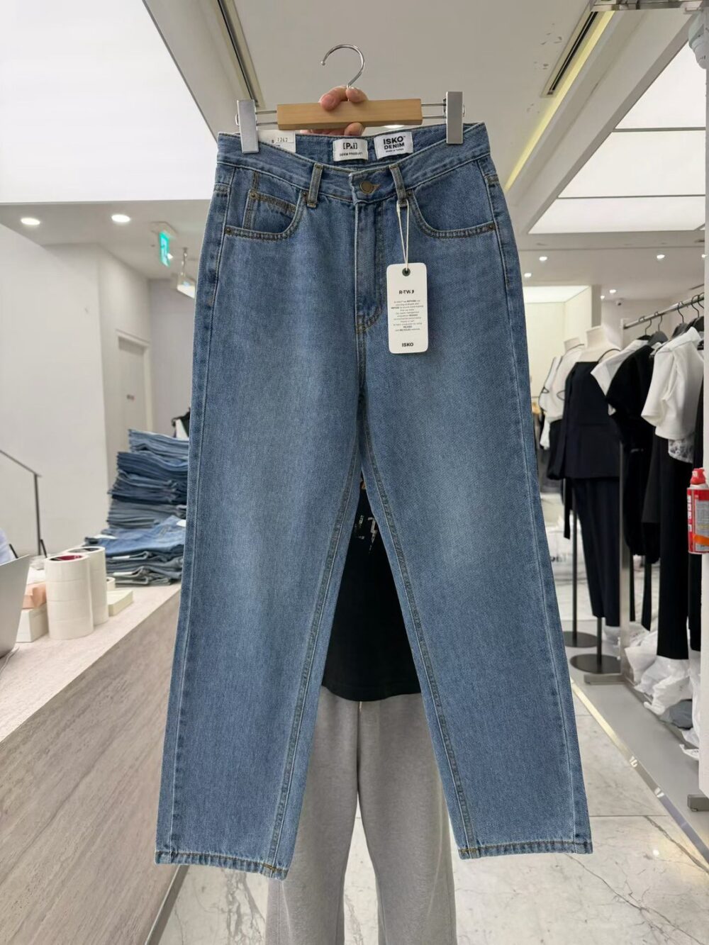 LINE_ALBUM_2026727_260728_8 #1262 土耳其進口材質9分小直筒牛仔褲