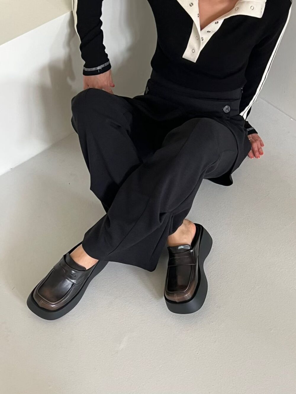 LINE_ALBUM_鞋_260124_24 厚底穆勒鞋/棕色24.5