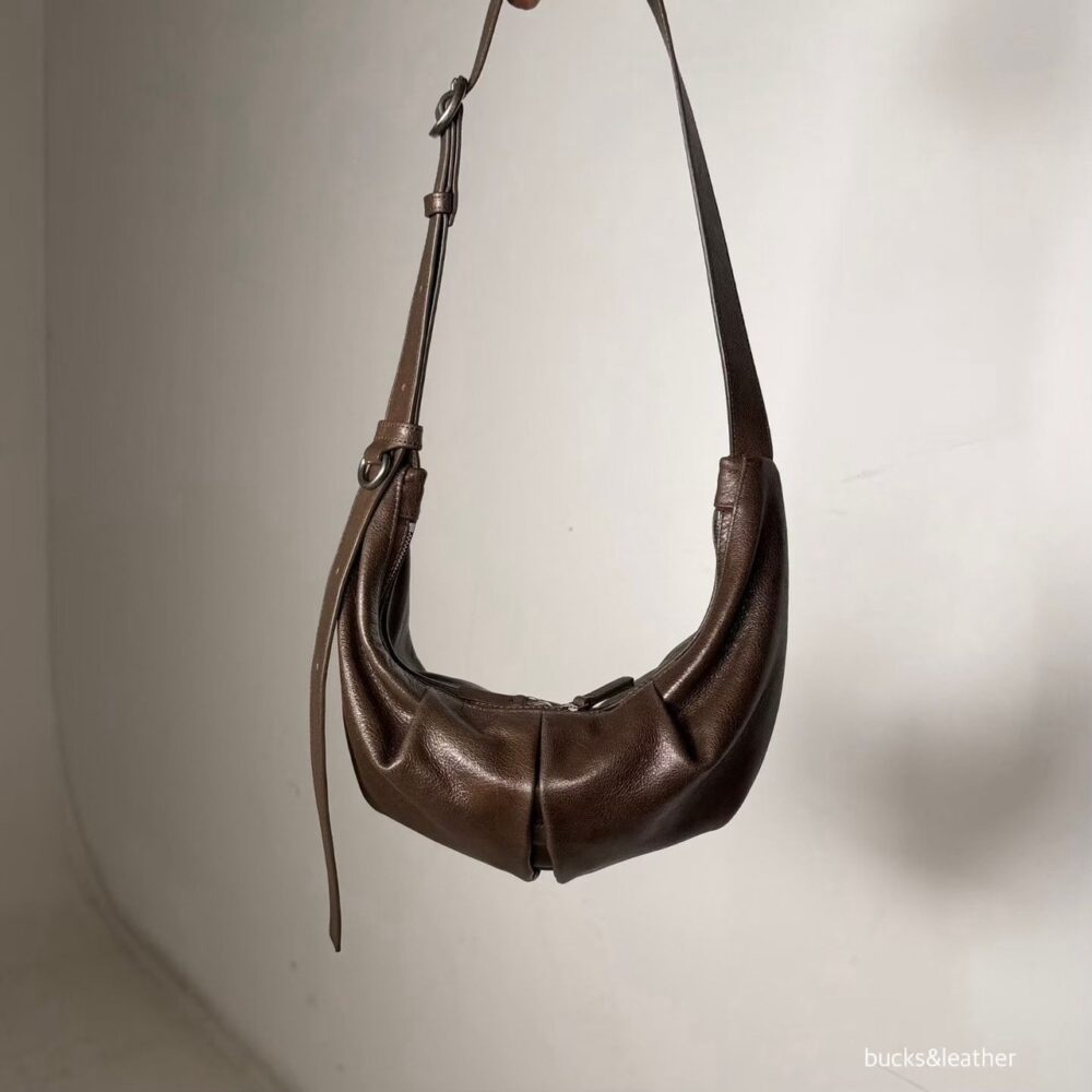 LINE_NOTE_260724_14 bucks&leather 斜背餃子包