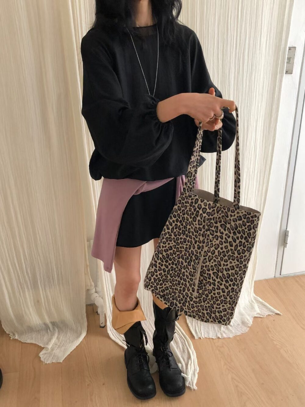 LEONIE 牛皮豹紋托特包