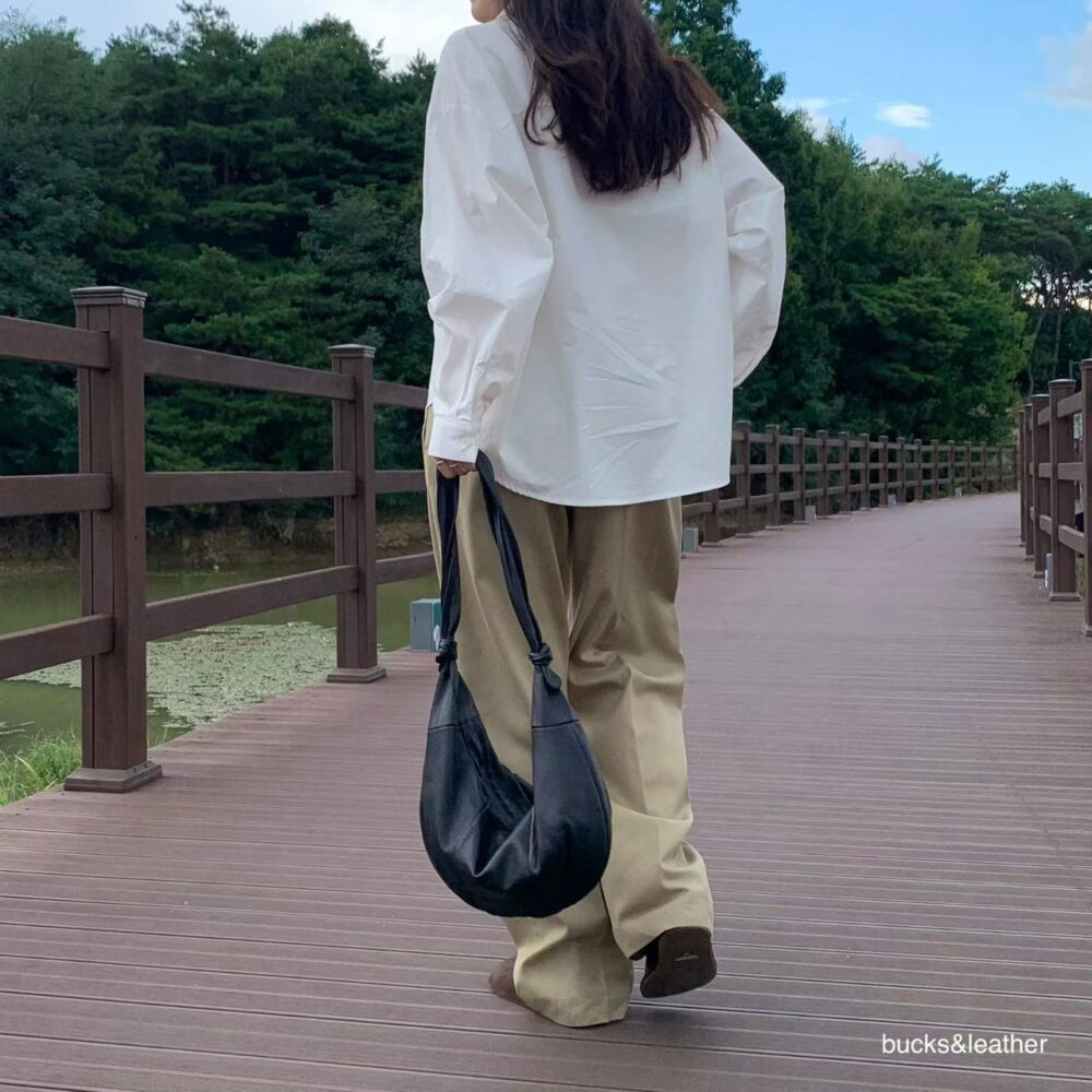 LINE_ALBUM_2026627_260903_6 bucks&leather 扭結肩背包