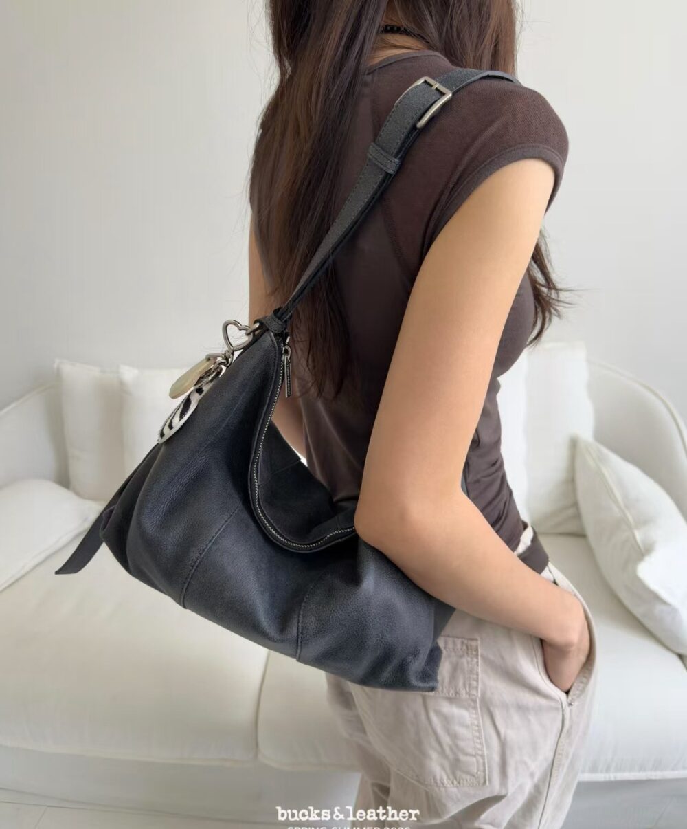 bucks&leather 拉鍊肩背菱角包/小款