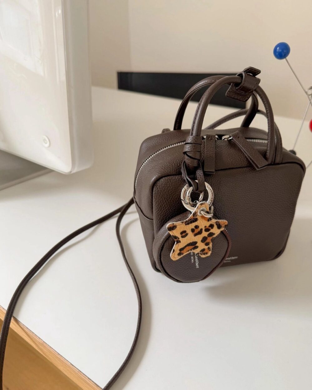 bucks&leather 正方形簡約保齡球迷你包