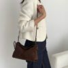 🍂 翻蓋麂皮肩背包